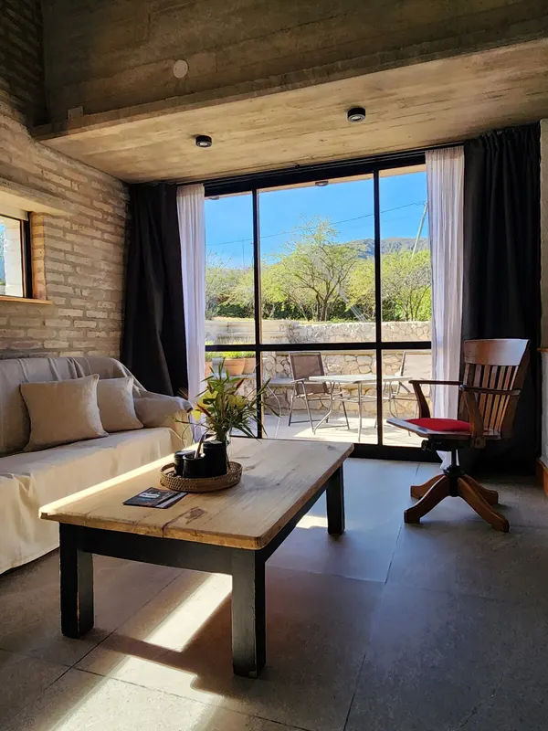 Refugio para dos - La Falda — Living