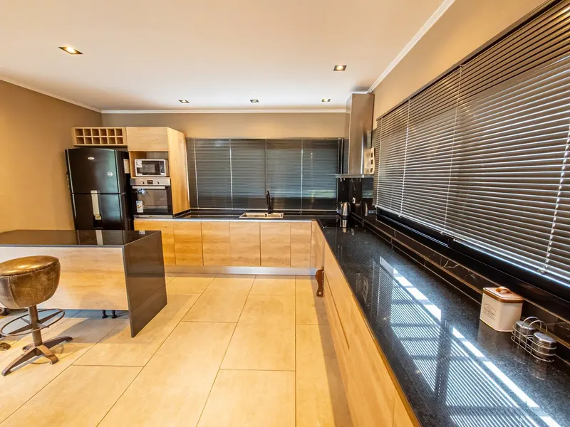 Apart 2 VGB — Cocina completa